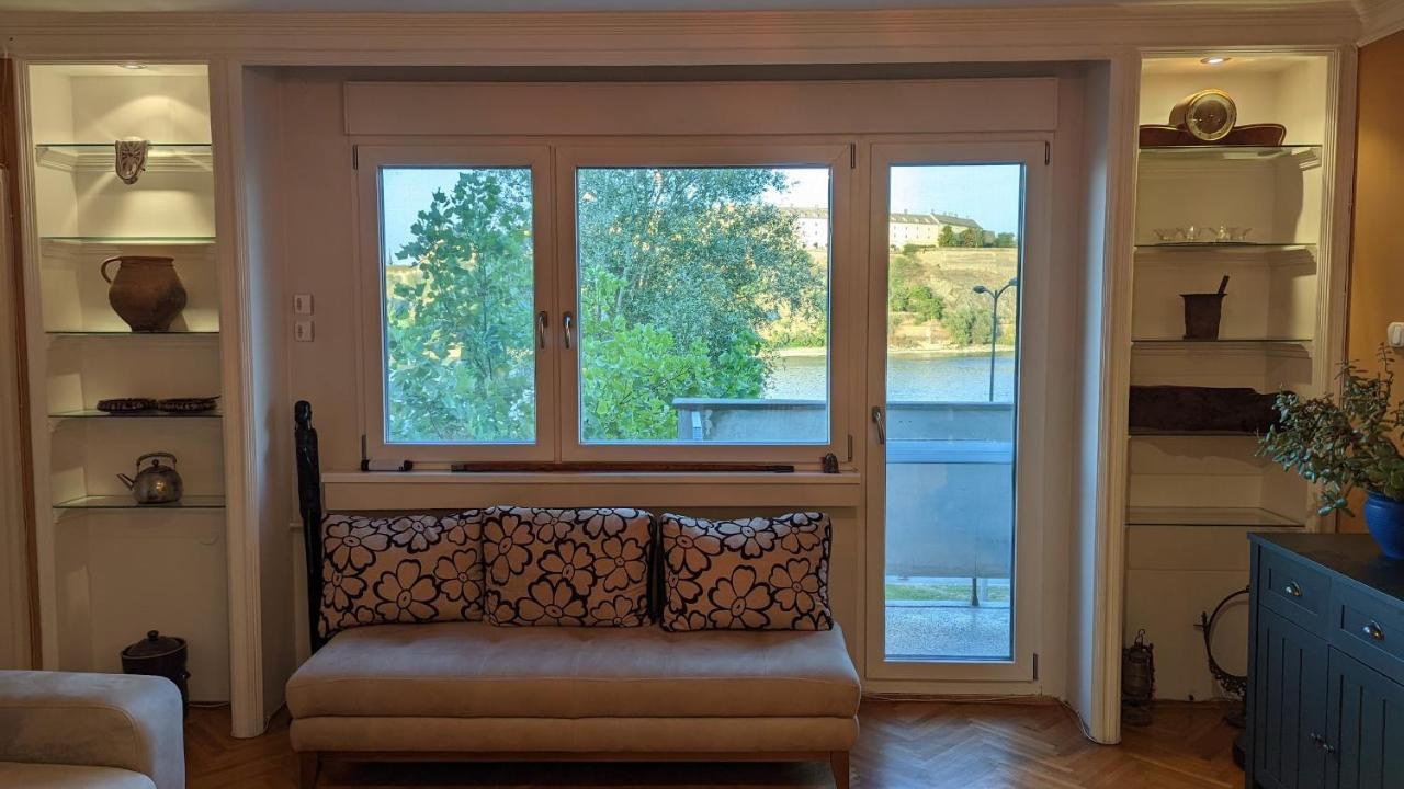 Center, Private Garage, Danube & Fortress, 3 Bdrm 2 Bath Novi Sad Luaran gambar